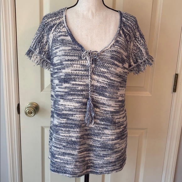 Massimo Dutti Sweaters - Massimo Dutti Crocheted Look Knit Fringe Tassel Short Sleeved Tunic Top size M